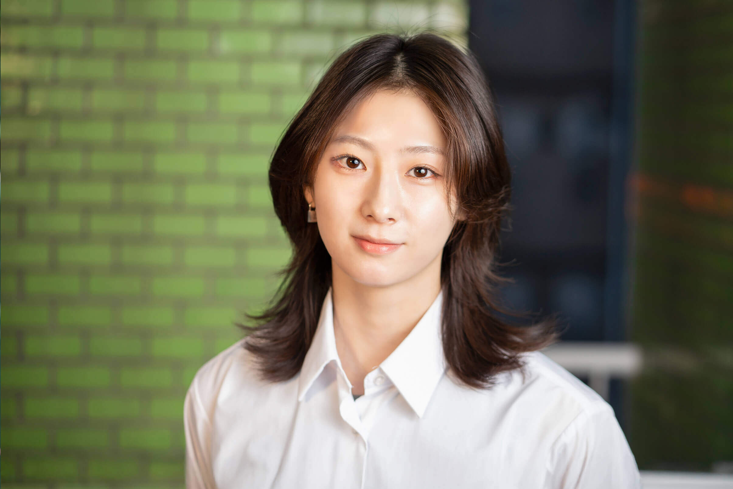 彼女のサーブ&レシーブ | 福岡・東京の芸能プロダクション・モデル事務